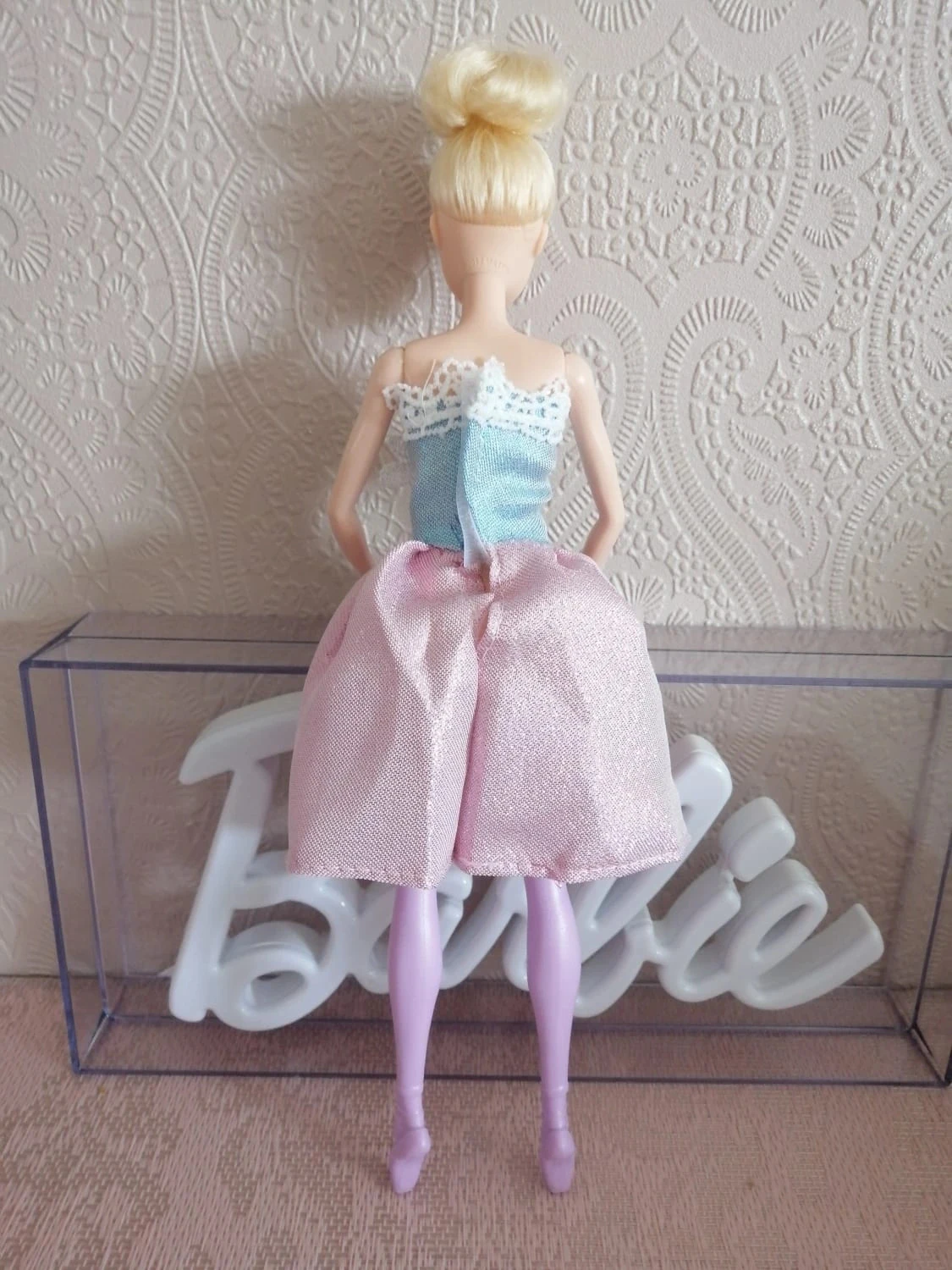 Barbie Ballerina loira em vestido rosa e azul – photo 2